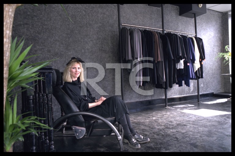  image for id 2004/082